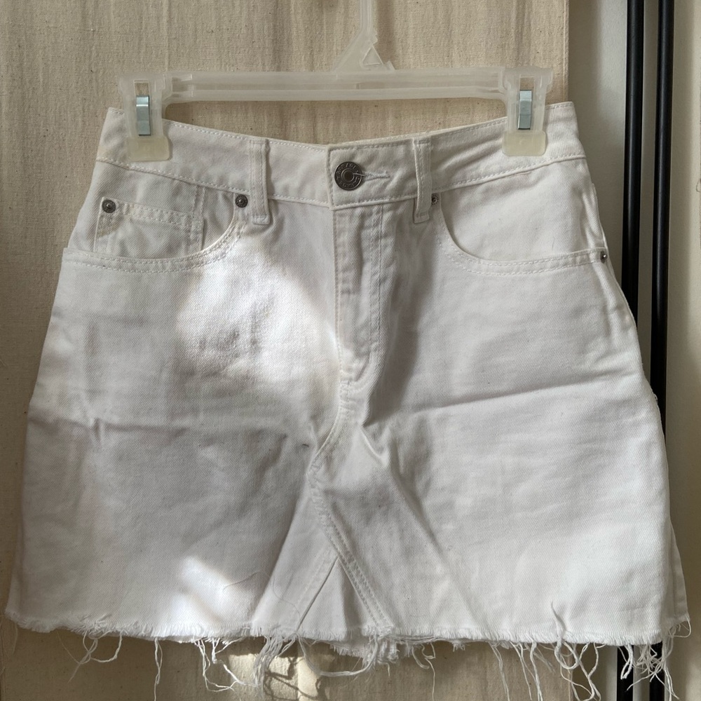 White denim skirt